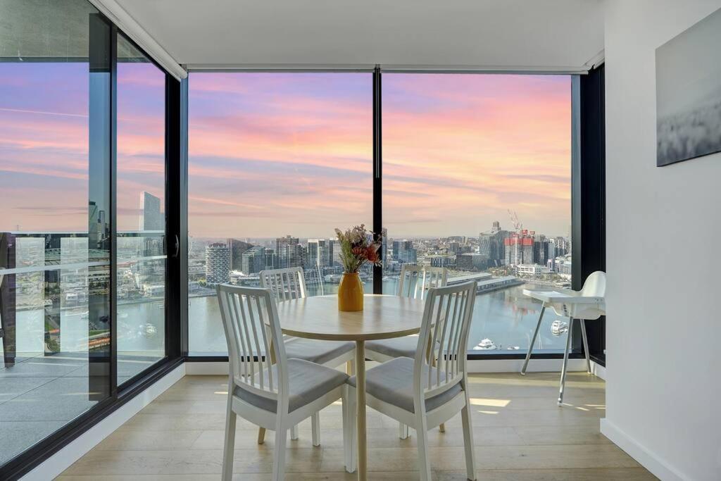 Wake Up In Front Of Water Bay Beckons- 2B2B1C Apartment Melbourne Exterior foto