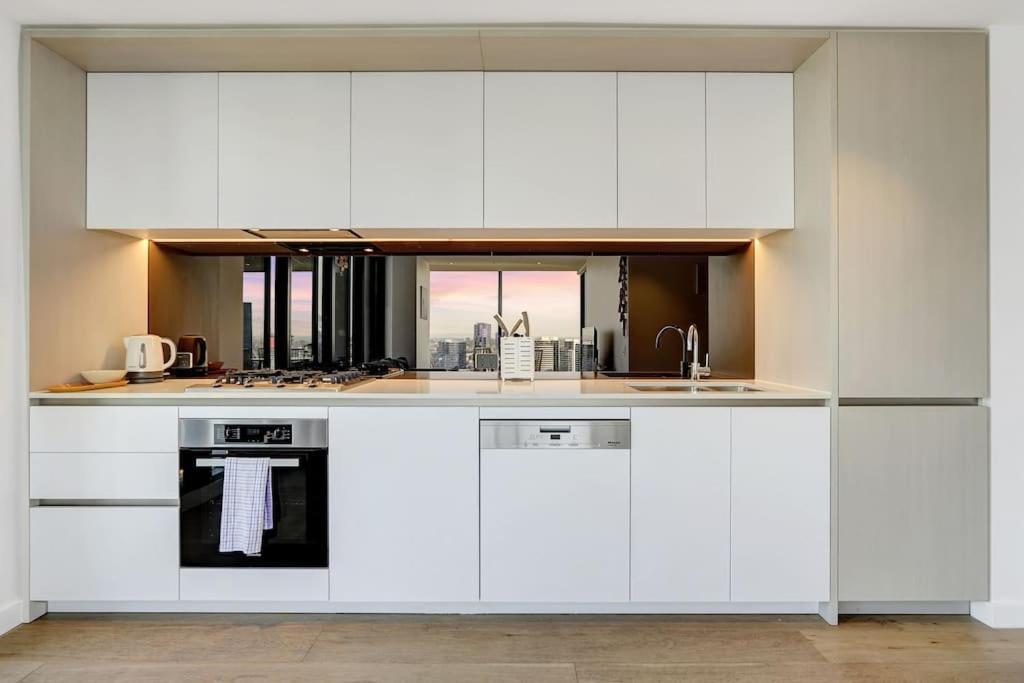 Wake Up In Front Of Water Bay Beckons- 2B2B1C Apartment Melbourne Exterior foto