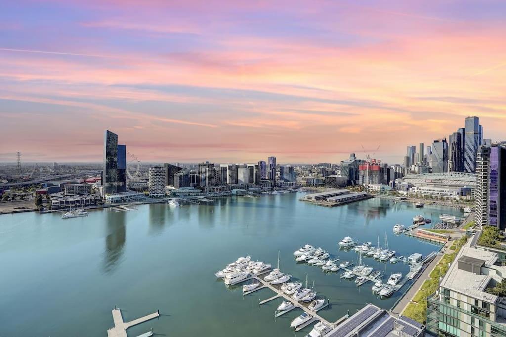 Wake Up In Front Of Water Bay Beckons- 2B2B1C Apartment Melbourne Exterior foto